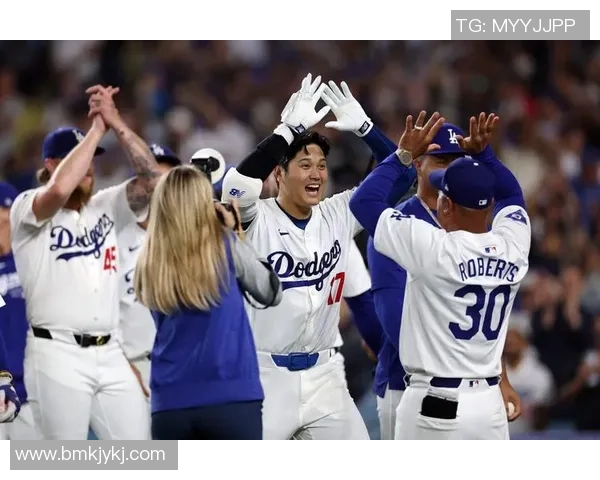 球场梦游球星足球：重拾激情与荣耀的竞技传奇之路