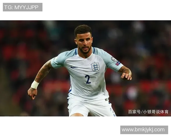 足球历史前辈球星排名解析:从经典传奇到现代巨星的演变与对比 足球历史前辈球星排名解析:从经典传奇到现代巨星的演变与对比