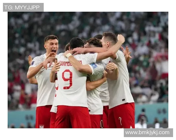 足球巨星与超巨的区别解析：从实力、影响力到历史地位的全面对比